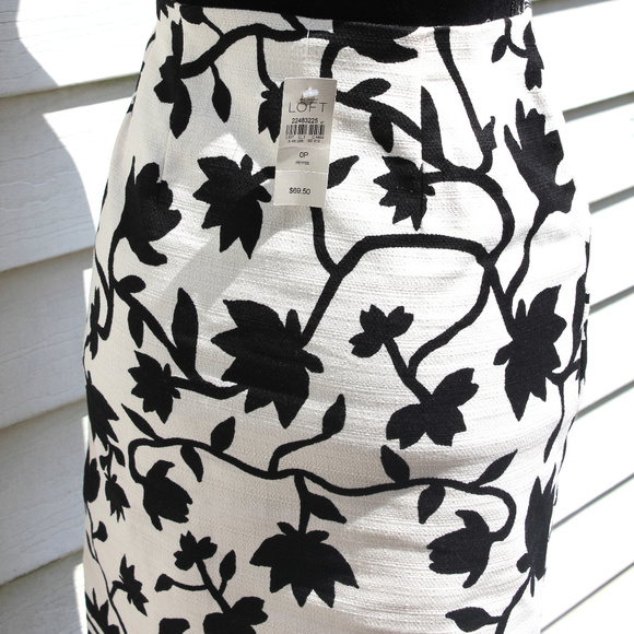 LOFT Petite Floral Pencil Skirt BUNDLE & SAVE - Picture 4 of 8